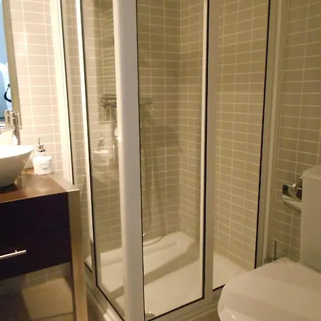 לינה וארוחת בוקר Triplex - Com W.c. Privado